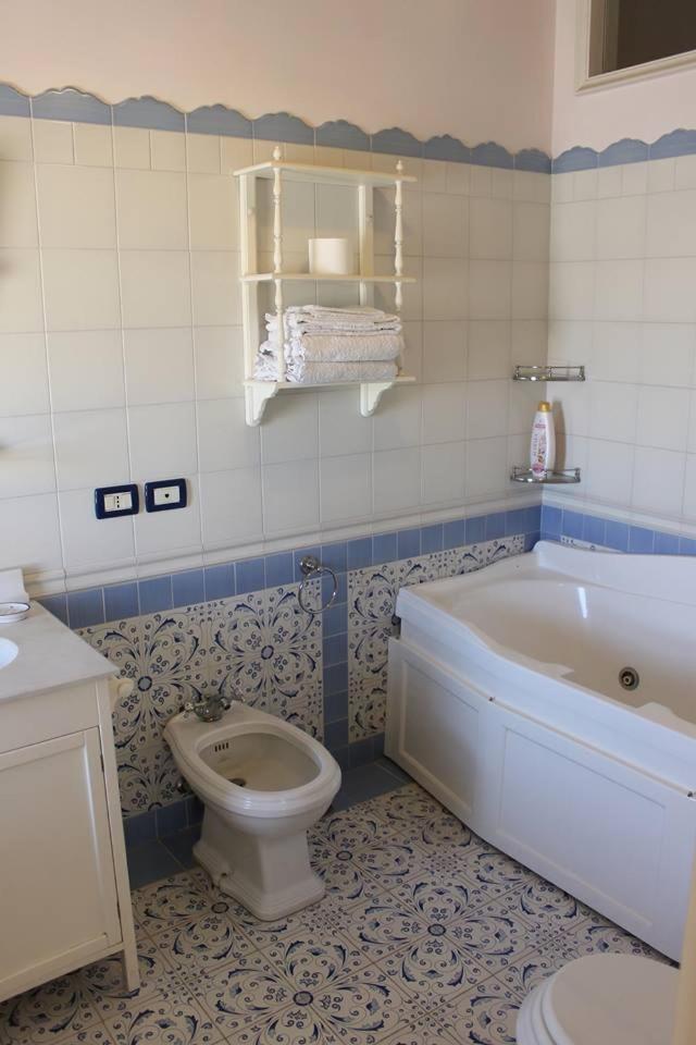 B&B Le Sorelle Napoli Eksteriør billede